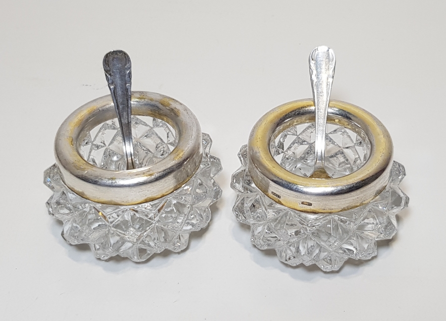 BİR ÇİFT KRİSTAL & GÜMÜŞ HAVYARLIK