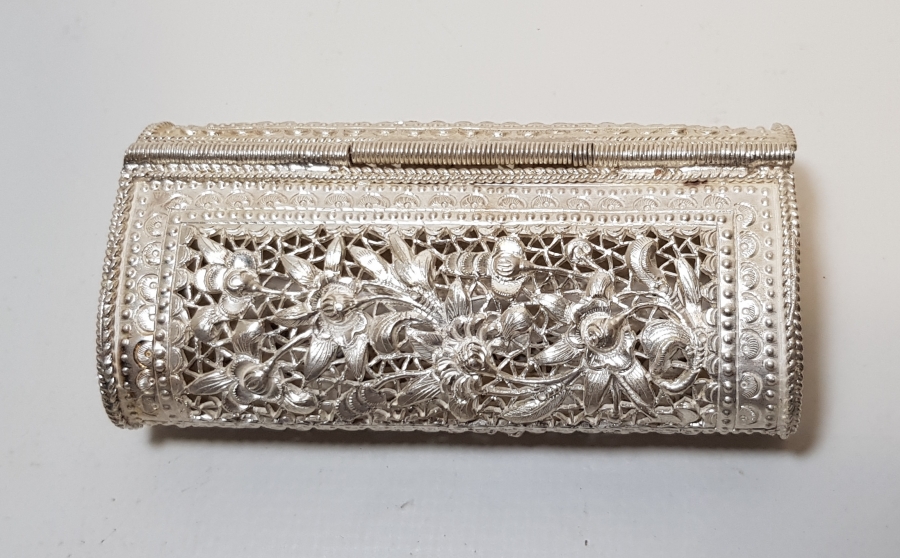 GÜMÜŞ KAPLAMA GECE ÇANTASI