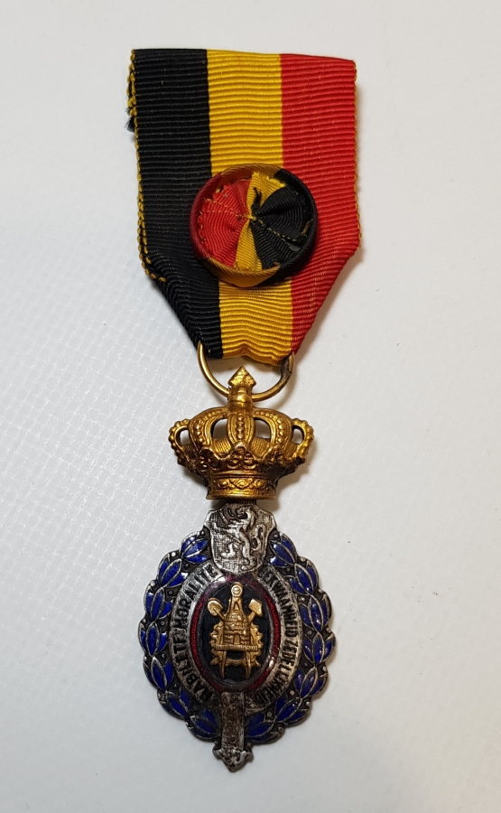 İPEK ASKILI, MİNELİ GÜMÜŞ MADALYA