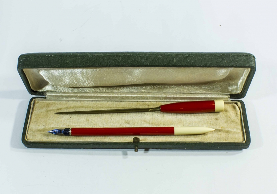 KUTUSUNDA KATALİN SAPLI ZARF AÇACAĞI VE DİVİT