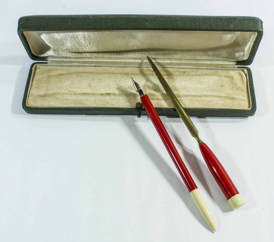 KUTUSUNDA KATALİN SAPLI ZARF AÇACAĞI VE DİVİT