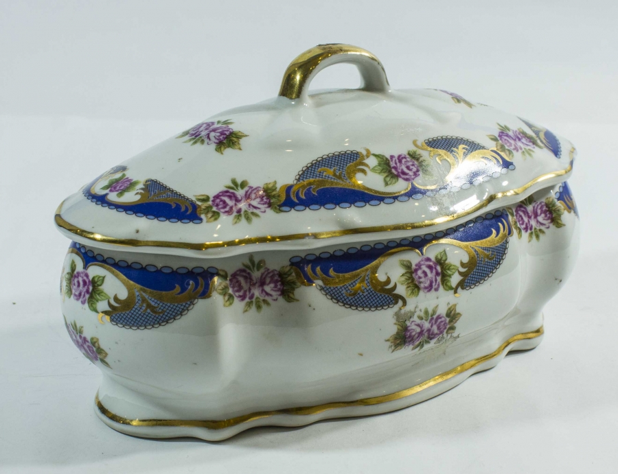 LIMOGES DAMGALI EL BOYAMA KAPAKLI PORSELEN KUTU