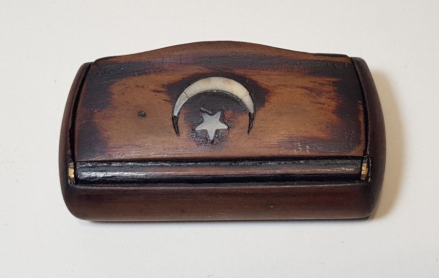 OSMANLI DÖNEMİ SEDEF AY YILDIZ SÜSLEMELİ ENFİYE KUTUSU