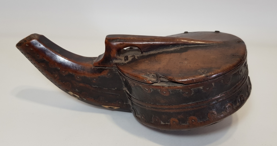 OSMANLI DÖNEMİ YENİÇERİ MODELİ AHŞAP KALE TÜFEĞİ BARUTLUĞU