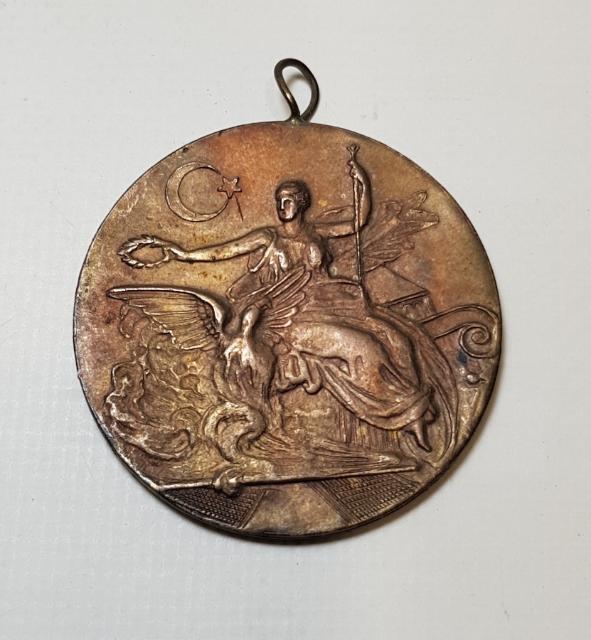 CUMHURİYET İLK DÖNEM AY YILDIZLI MADALYA 