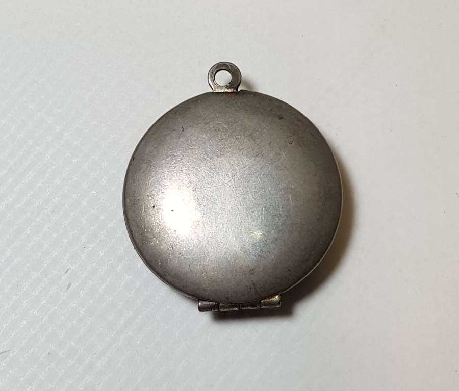 ÜZERİ MİNELİ FRANSIZ RESİMLİK KOLYE 