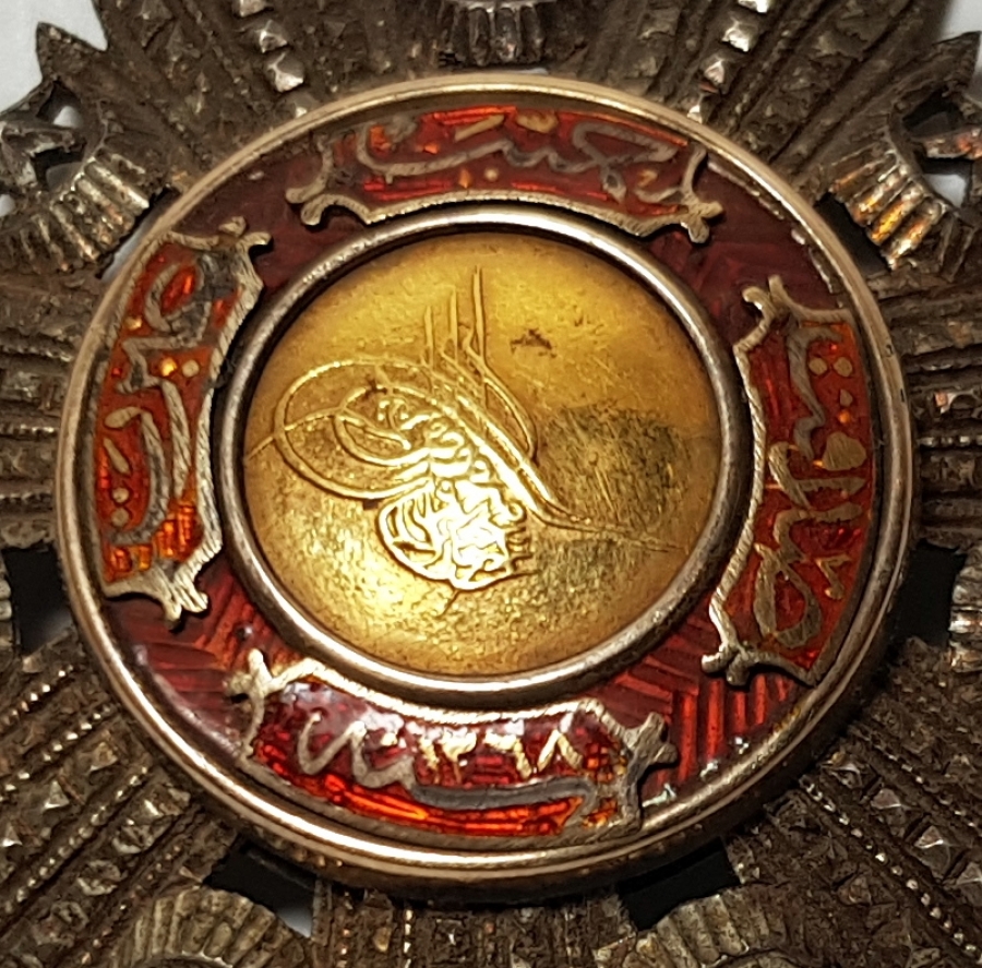 3. DERECE MECİDİ NİŞANI