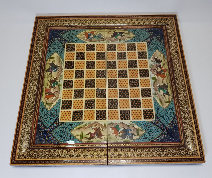 ÖZEL YAPIM MARKÜTERİ VE MİNYATÜRLÜ TAVLA