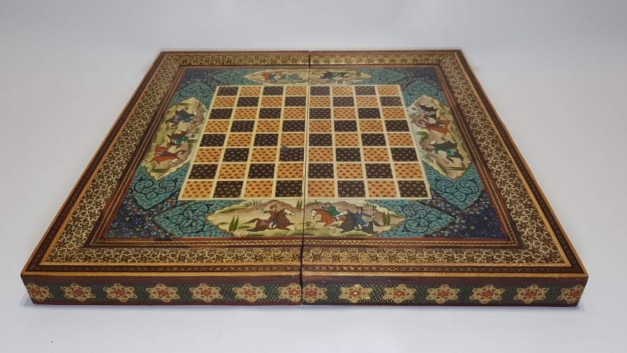 ÖZEL YAPIM MARKÜTERİ VE MİNYATÜRLÜ TAVLA