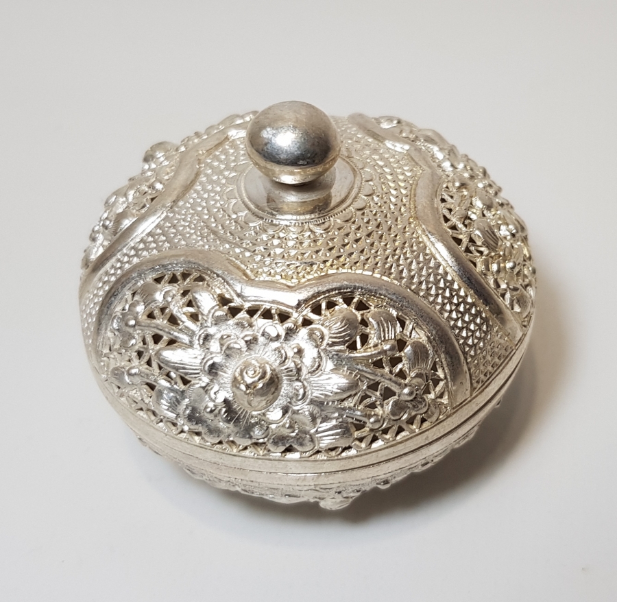 GÜMÜŞ SIVAMA İŞÇİLİKLİ AVRUPA KUTU