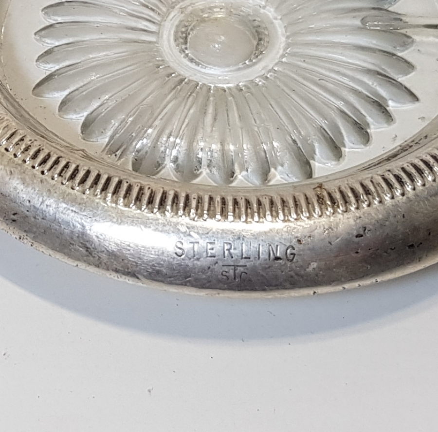 İNGİLİZ STERLING SILVER & KRİSTAL KESME BİR ÇİFT İKRAMLIK