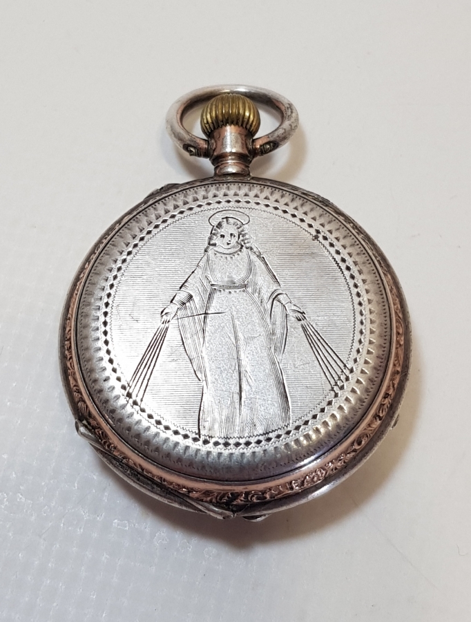 NADİR FORMDA MİNELİ KADRANLI GÜMÜŞ CEP SAATİ