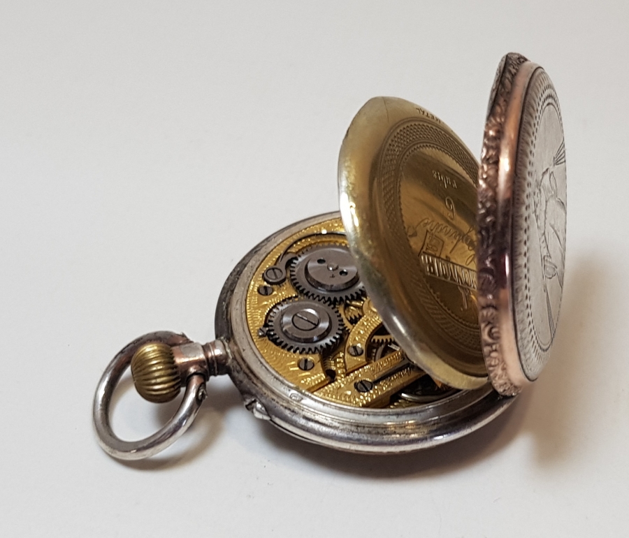 NADİR FORMDA MİNELİ KADRANLI GÜMÜŞ CEP SAATİ