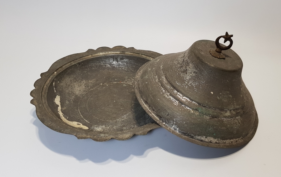 OSMANLI DÖNEMİ USTA DAMGALI, AY YILDIZ KAPAKLI BAKIR SAHAN