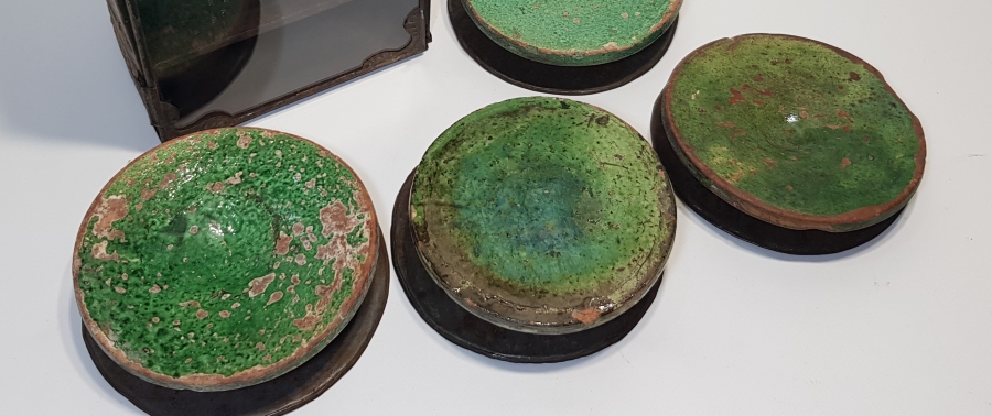 KUTUSUNDA OSMANLI DÖNEMİ ÇANAKKALE SERAMİK MACUNLUK SETİ - ÇOK NADİR 