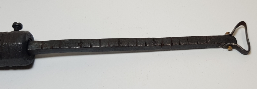 OSMANLI DÖNEMİ NADİR FORMDA İŞLEMELİ BARUT ÖLÇEĞİ