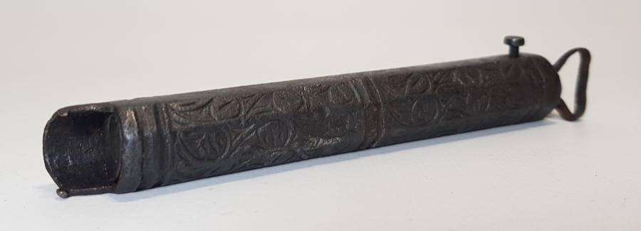 OSMANLI DÖNEMİ NADİR FORMDA İŞLEMELİ BARUT ÖLÇEĞİ