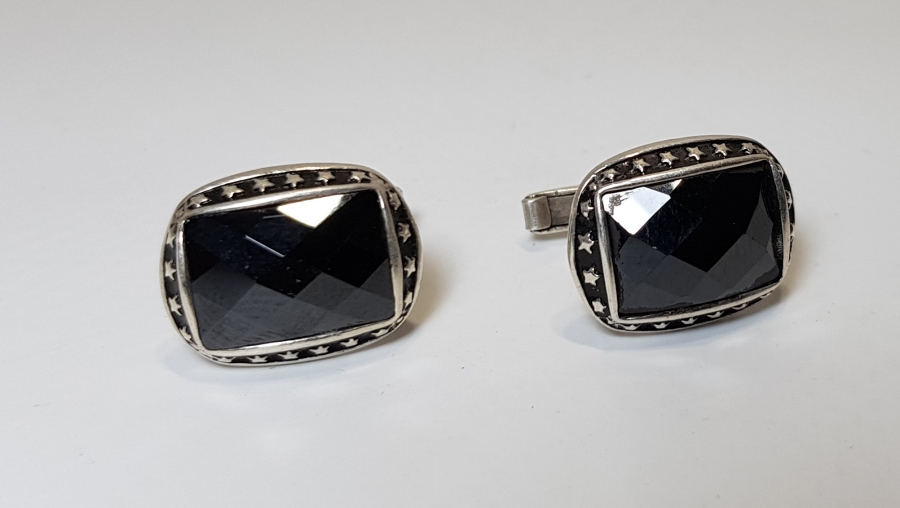 ÜZERİ TAŞLI GÜMÜŞ KOL DÜĞMELERİ