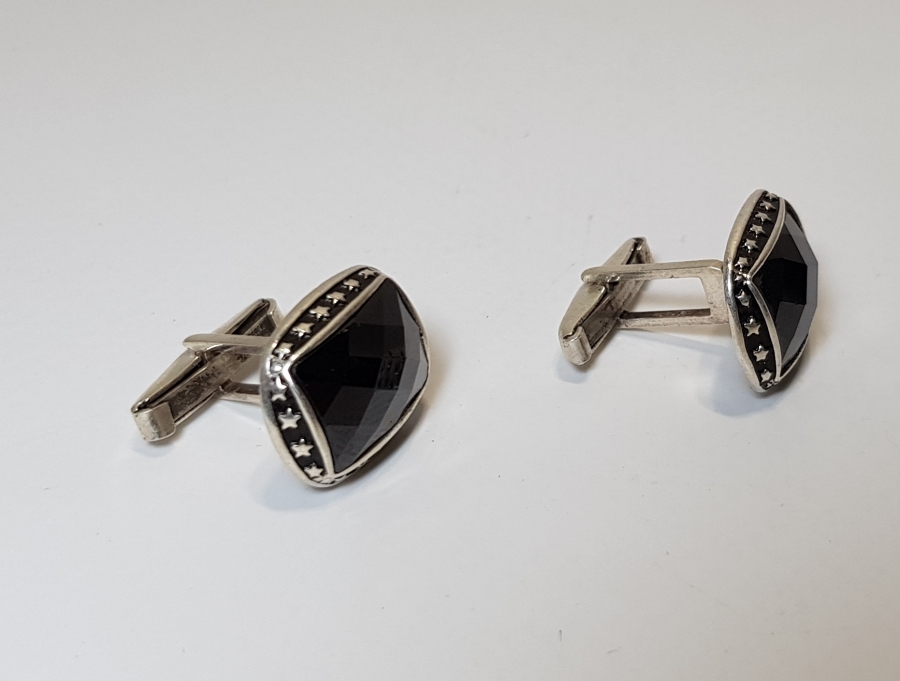 ÜZERİ TAŞLI GÜMÜŞ KOL DÜĞMELERİ