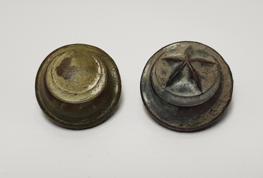 ÇANAKKALE SAVAŞI: ARKASI YAZILI BİR ÇİFT OSMANLI SUBAY DÜĞMESİ