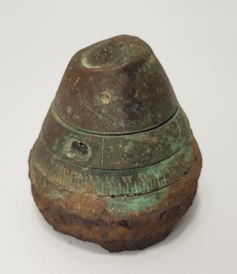 1. DÜNYA SAVAŞI OSMANLICA YAZILI TOP MERMİSİ BAŞLIĞI