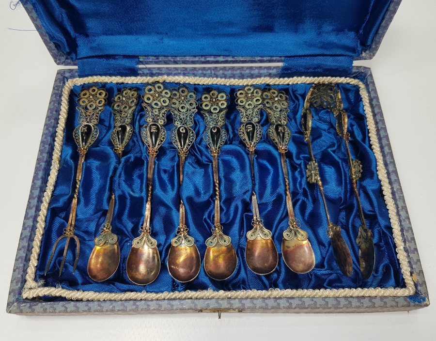 KUTUSUNDA, ERZURUM İŞİ OLTU TAŞLI, İNİSİYALLİ ÇAY KAŞIĞI TAKIMI