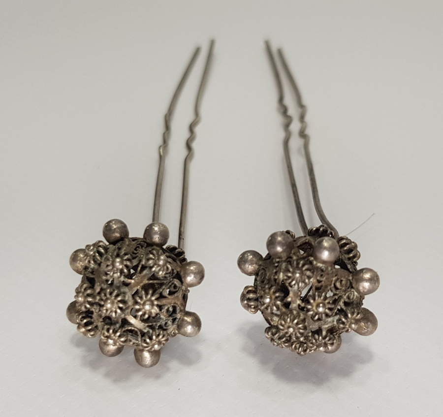 OSMANLI DÖNEMİ GÜVERSE İŞÇİLİKLİ İKİ ADET GÜMÜŞ SAÇ İĞNESİ - FİRKETE 