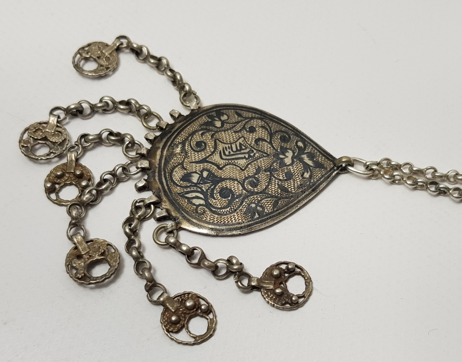 OSMANLI DÖNEMİ NADİR FORMDA SAVATLI GÜMÜŞ ARMUDİ KOLYE