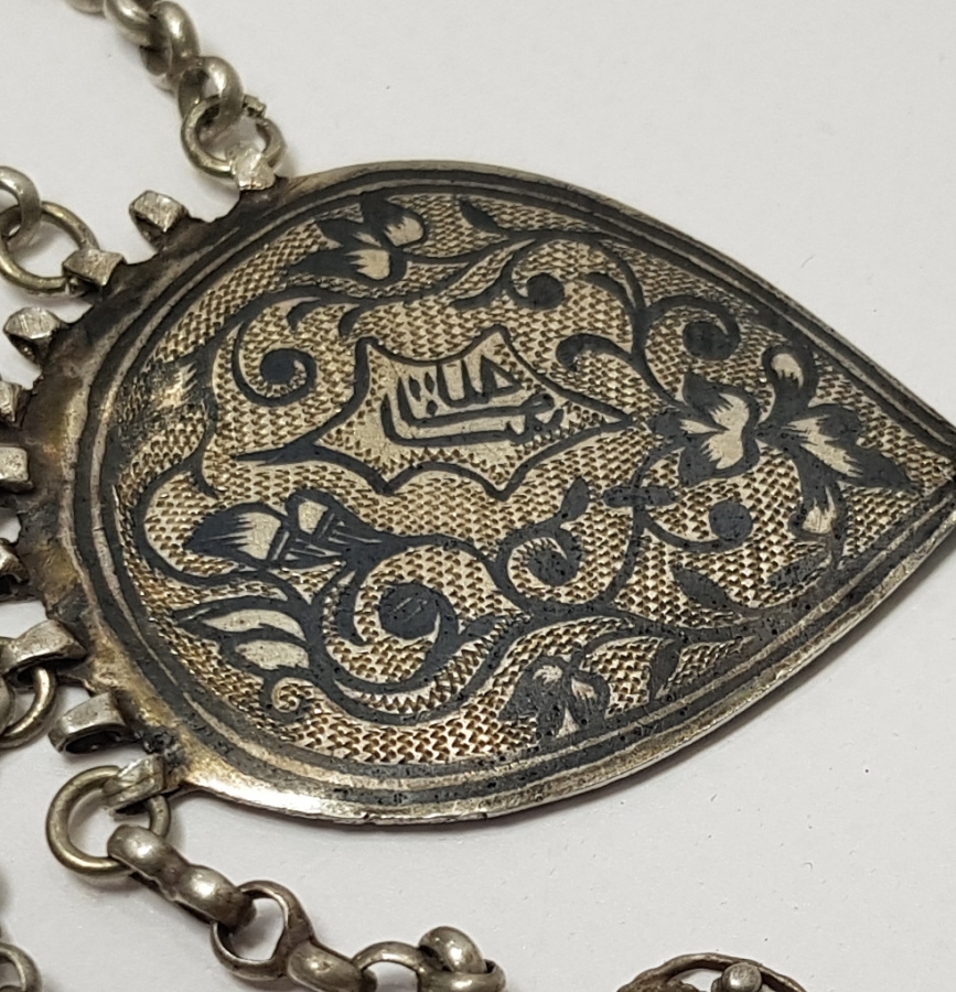 OSMANLI DÖNEMİ NADİR FORMDA SAVATLI GÜMÜŞ ARMUDİ KOLYE