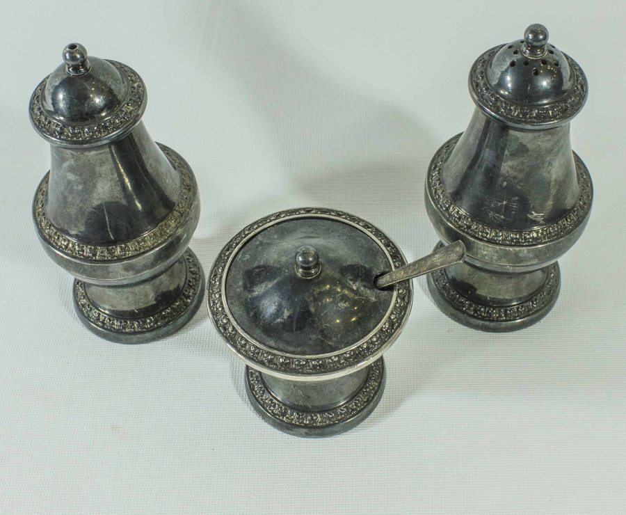 İNGİLİZ DAMGALI GÜMÜŞ KAPLAMA SOFRA SETİ