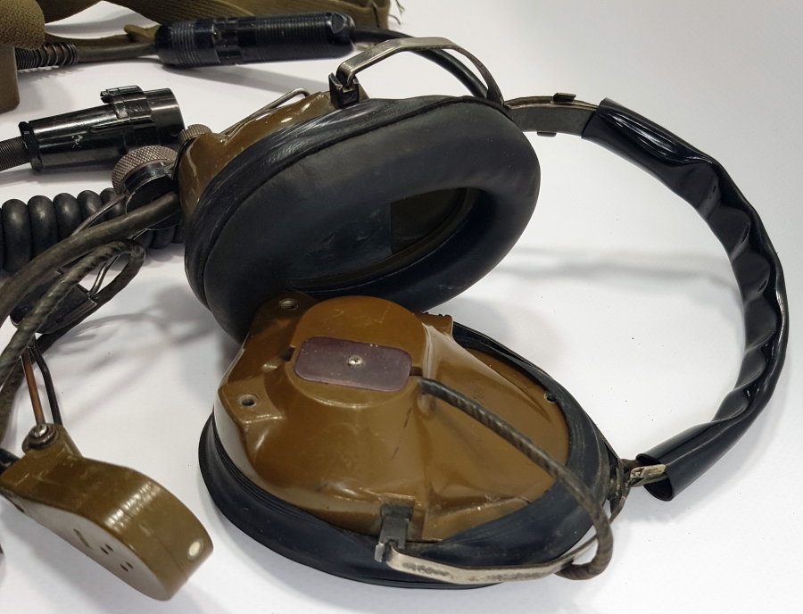 2. DÜNYA SAVAŞI DÖNEMİ TANKÇI KULAKLIK VE MİKROFON TAKIMI