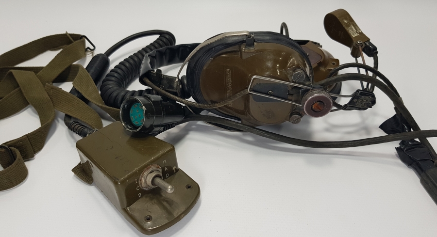 2. DÜNYA SAVAŞI DÖNEMİ TANKÇI KULAKLIK VE MİKROFON TAKIMI