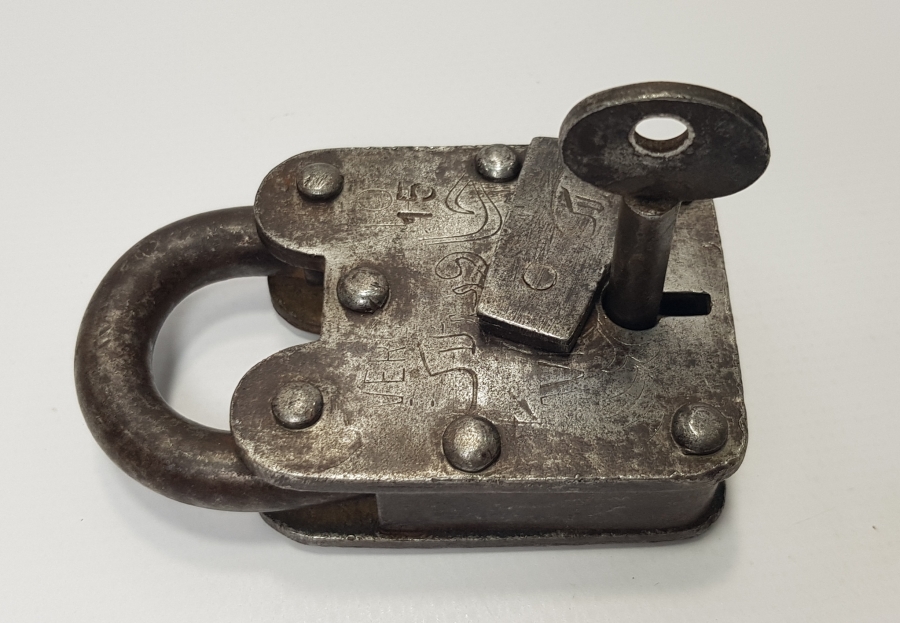 ÜZERİ OSMANLICA YAZILI OSMANLI DÖNEMİ KİLİT