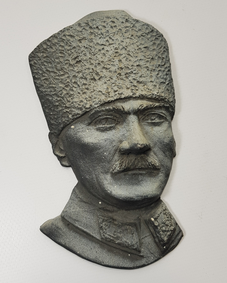 ATATÜRK RÖLYEFİ 