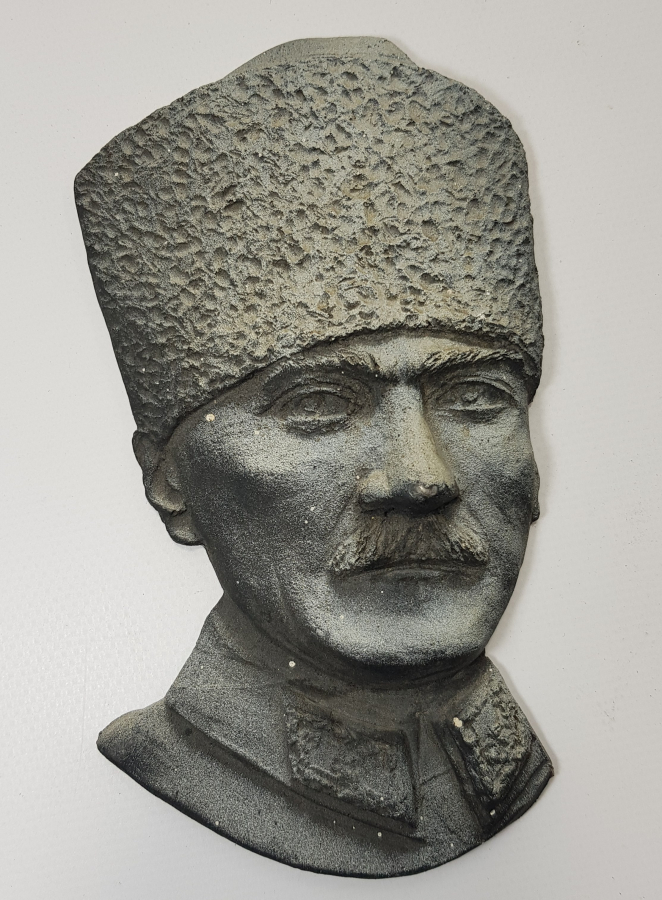 ATATÜRK RÖLYEFİ 
