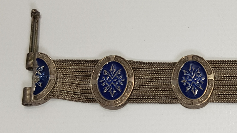 GÜMÜŞ ÜZERİ MİNELİ BİLEZİK