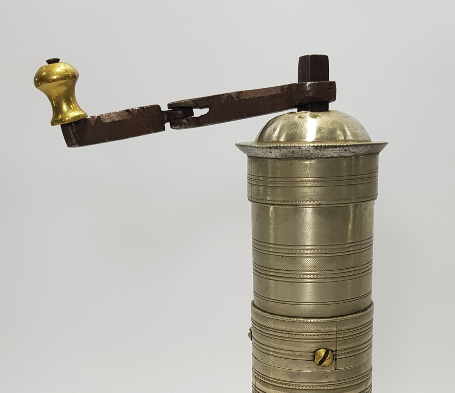 OSMANLI DÖNEMİ DÜŞÜK AYAR GÜMÜŞ KAHVE DEĞİRMENİ