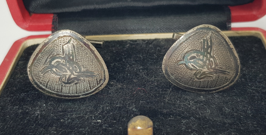 OSMANLI DÖNEMİ TUĞRA MOTİFLİ GÜMÜŞ KOL DÜĞMESİ