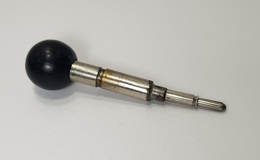 UCU GERGEDAN BOYNUZU ANTİKA KALEM