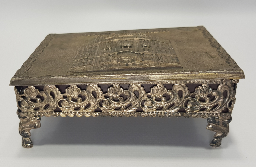 İŞ BANKASI ŞEKER KUTUSU 