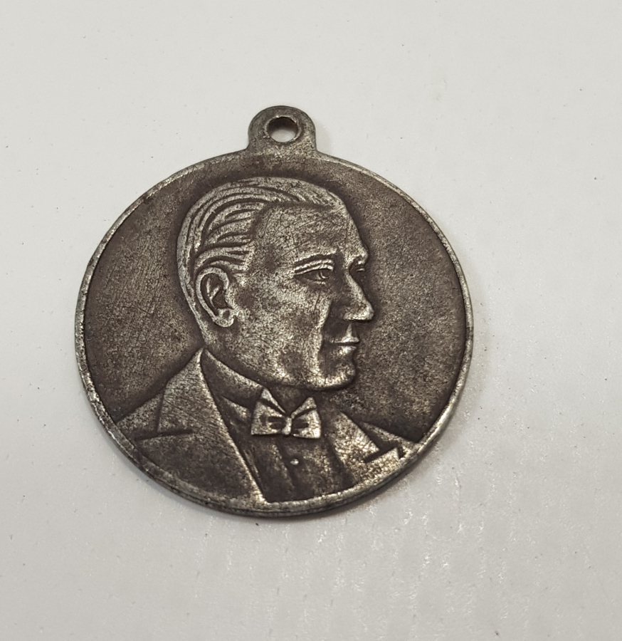 1930'LARDAN ATATÜRK VE BAYRAK TEMALI MADALYON