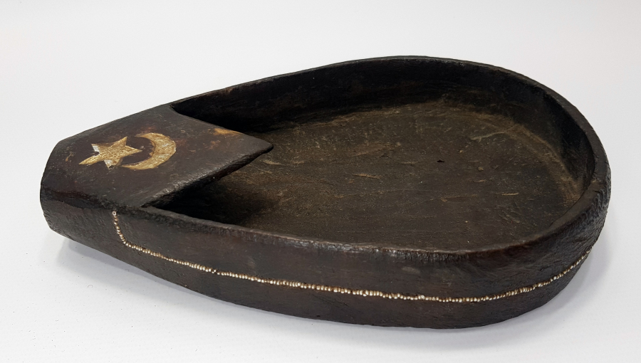 OSMANLI DÖNEMİ AY YILDIZLI VE OSMANLICA YAZILI BONCUK İŞLİ AHŞAP KAHVE SOĞUDANI