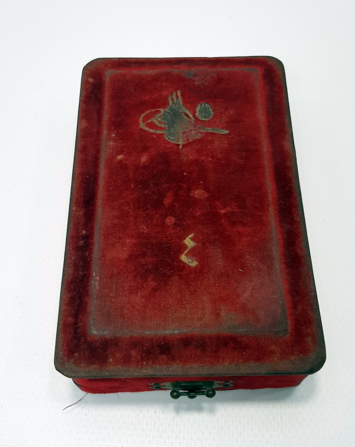 OSMANLI DÖNEMİ ORJİNAL KUTUSUNDA ÇİL KONDÜSYONDA MECİDİ NİŞANI