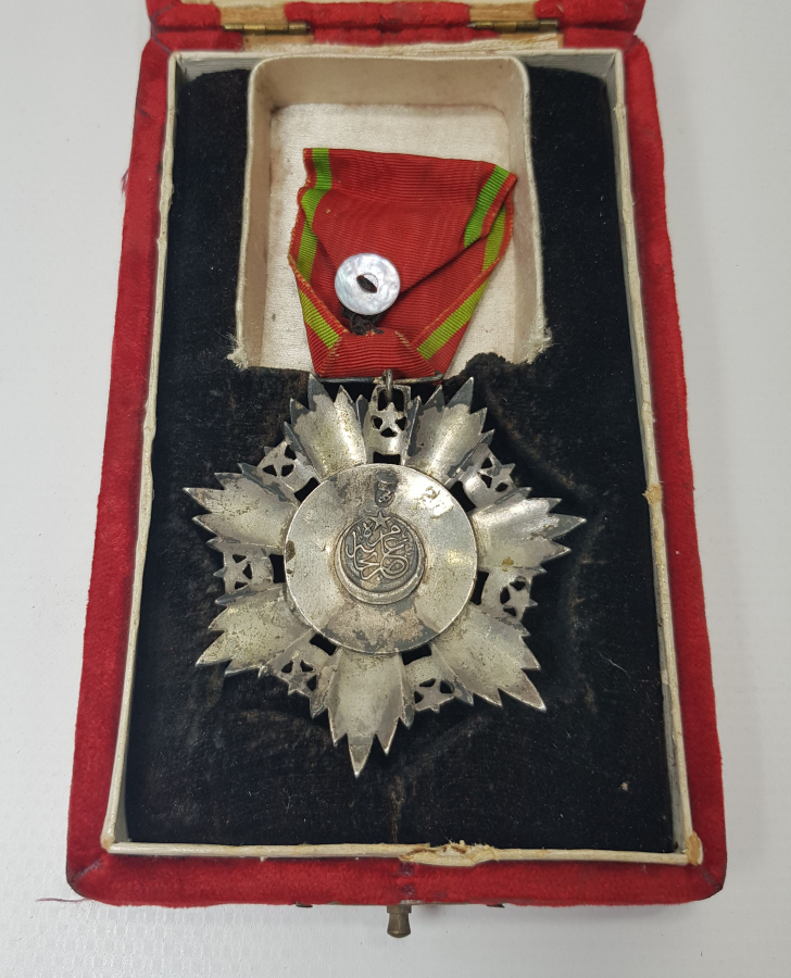 OSMANLI DÖNEMİ ORJİNAL KUTUSUNDA ÇİL KONDÜSYONDA MECİDİ NİŞANI