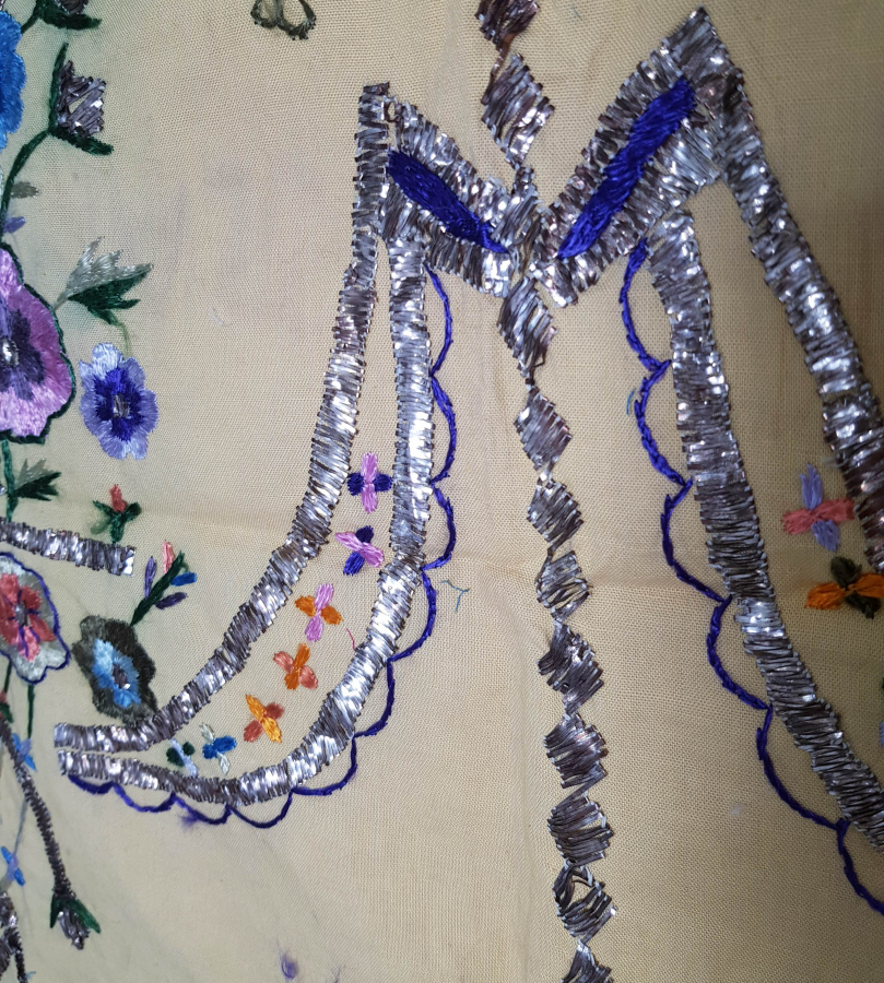 CUMHURİYET İLK DÖNEM BALIKESİR AYVALIK YÖRESİ TEL KIRMA İŞLEMELİ SÜNNET ÇOCUĞU PELERİNİ 