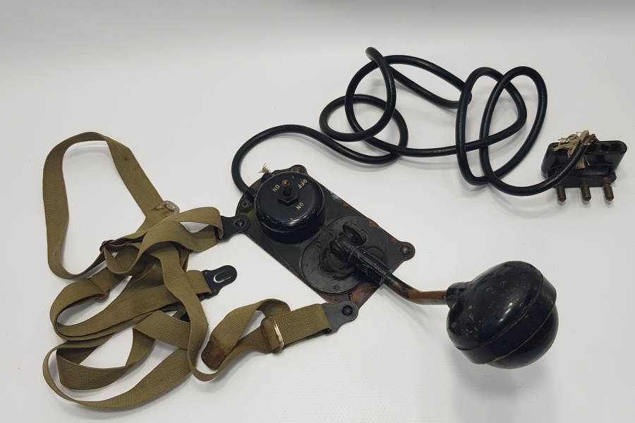 1. DÜNYA SAVAŞI DÖNEMİ İNGİLİZ ASKERİ TELSİZ TELEFON