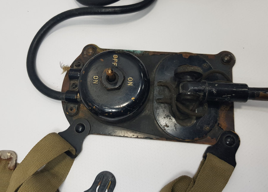 1. DÜNYA SAVAŞI DÖNEMİ İNGİLİZ ASKERİ TELSİZ TELEFON