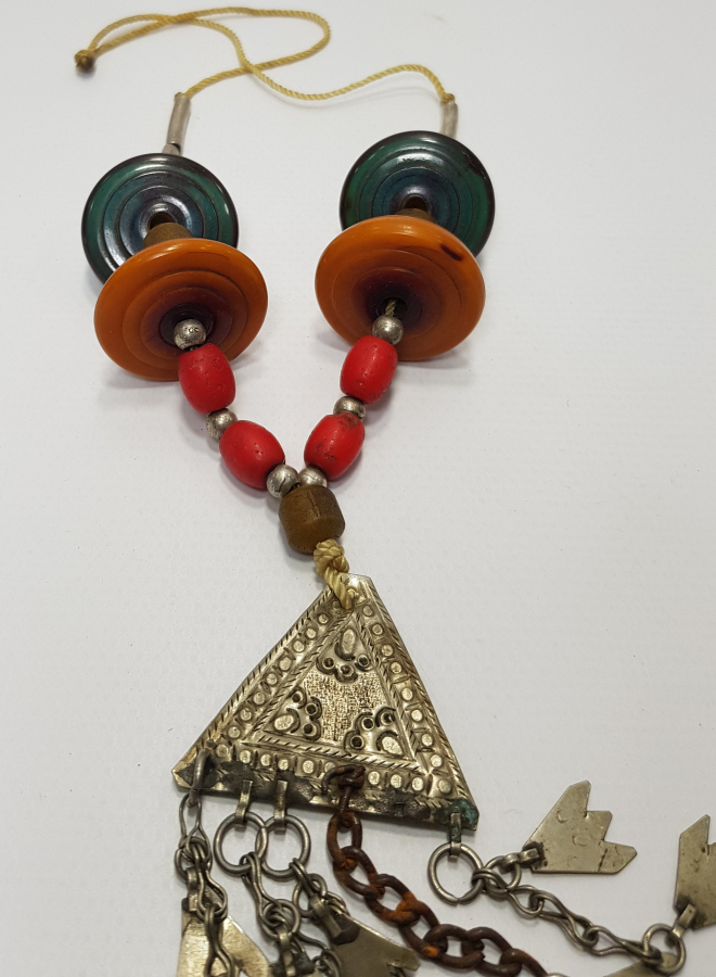 OSMANLI DÖNEMİ GÜMÜŞ, KATALİN VE MERCAN TAŞLARDAN OLUŞAN KOLYE