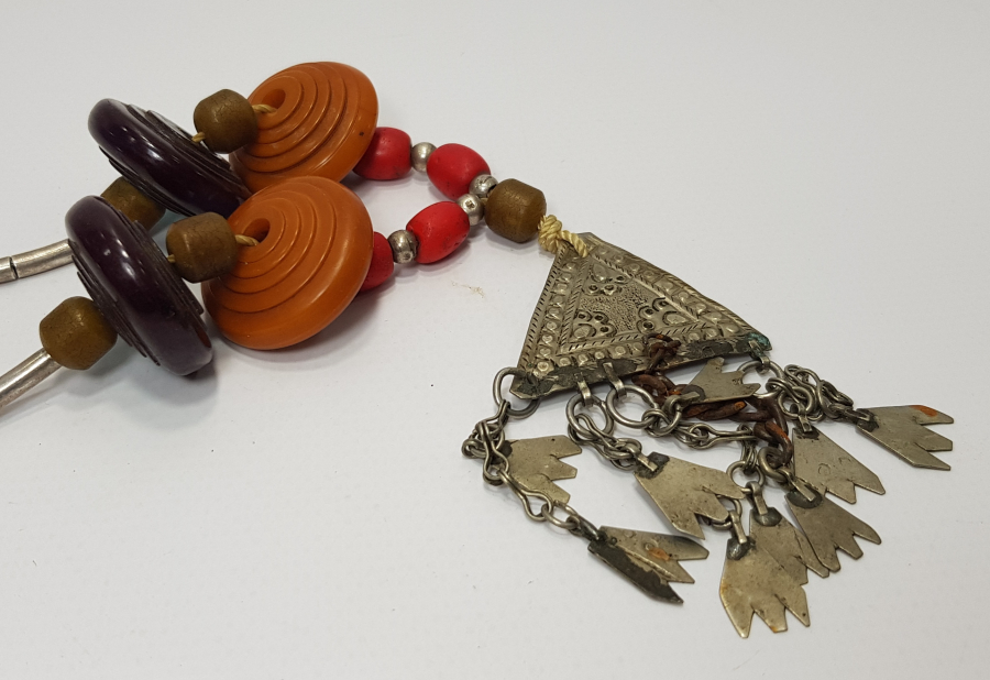 OSMANLI DÖNEMİ GÜMÜŞ, KATALİN VE MERCAN TAŞLARDAN OLUŞAN KOLYE