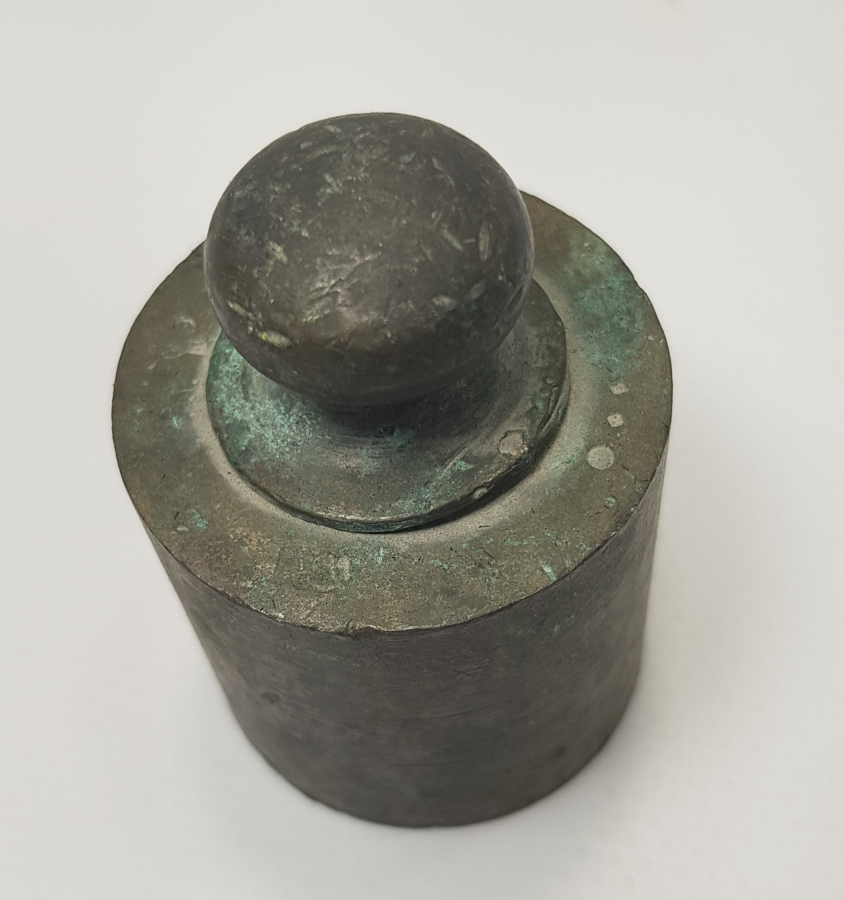 OSMANLI DÖNEMİ 1299 TARİHLİ, TUĞRALI VE TOPHANE DAMGALI 500 GRAMLIK DİRHEM